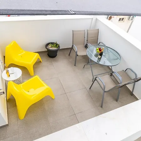 Spiros Luxury Ayía Nápa