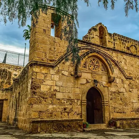 아파트 Spiros Luxury 아이아 나파