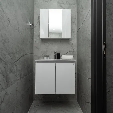 Spiros Luxury 아파트