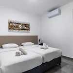 Spiros Luxury Apartment