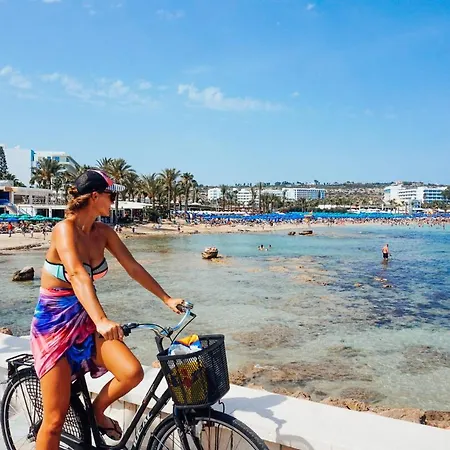 Spiros Luxury 公寓