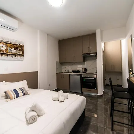 Spiros Luxury Ajía Nápa