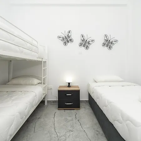 Spiros Luxury *