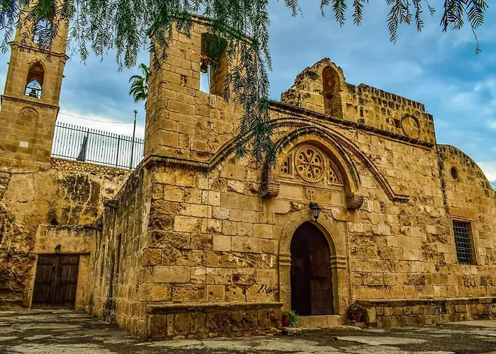 アパート Spiros Luxury アヤナパ